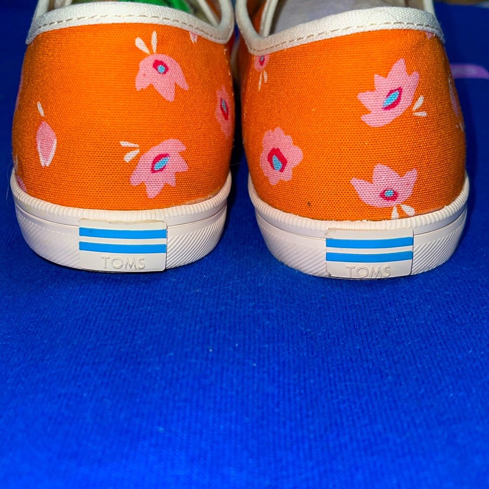 Toms Persimmon Shoes - Picture 4 of 5